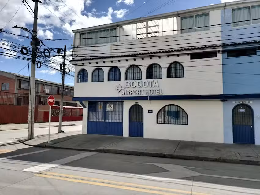 Hotel Bogot&aacute; Airport