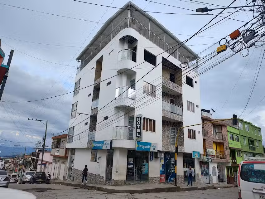 Hotel Briza Vele&ntilde;a