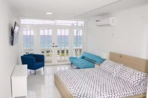 Hotel By the Sea Guesthouse