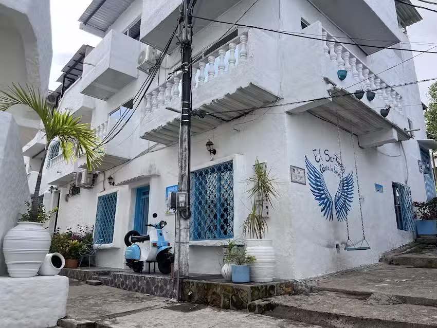 Hotel Caba&ntilde;a la bonita santorini colombiano