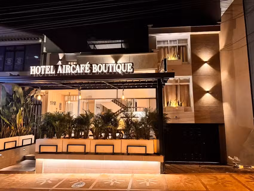 HOTEL CAFE BOUTIQUE