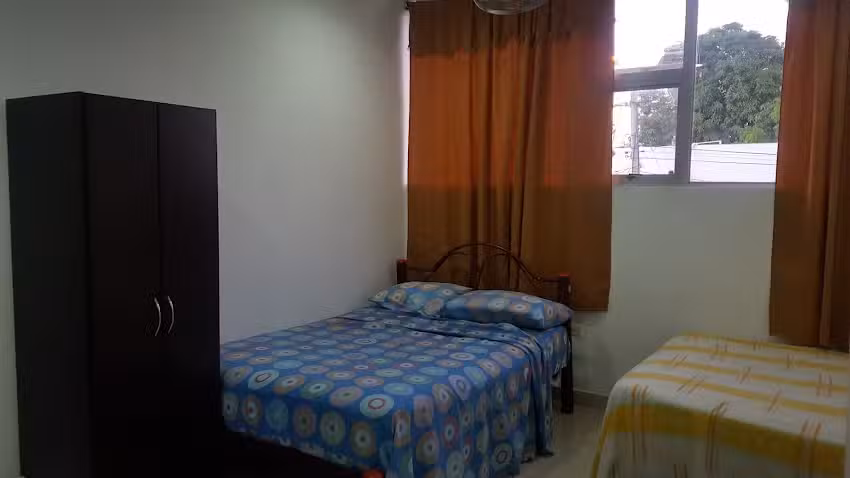 Hotel Calder&oacute;n