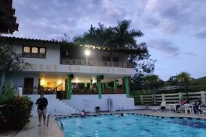 Hotel Campestre las cavernas (Doradal) La Danta &ndash; Antioquia
