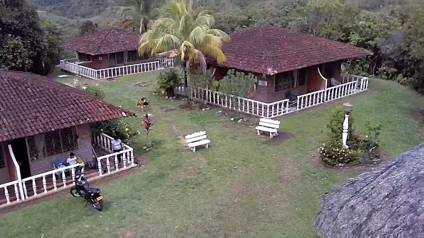 HOTEL CAMPESTRE LUNA ROJA PUERTO LOPEZ META