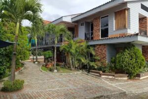 HOTEL CAMPESTRE MANOA