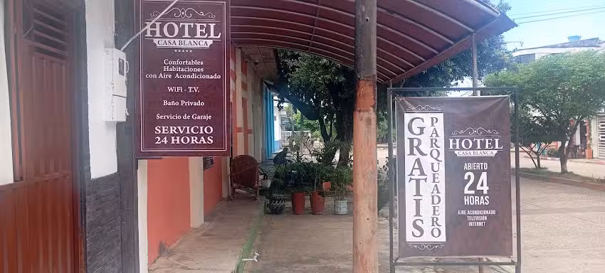 Hotel Casa Blanca