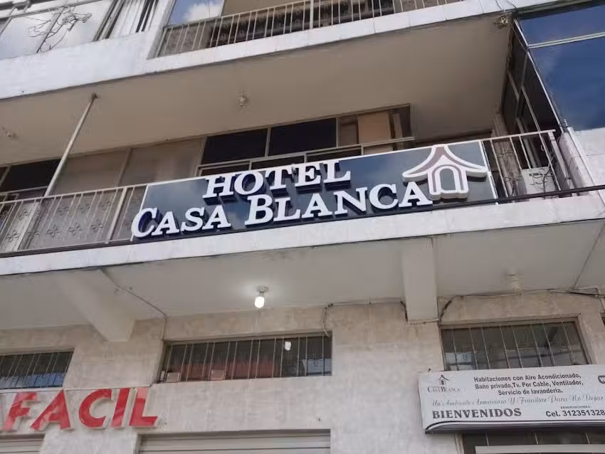 Hotel Casa Blanca