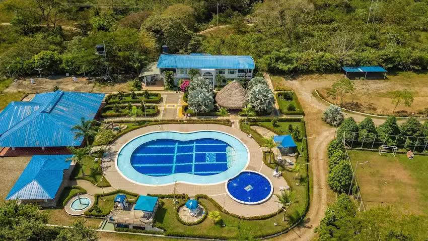 Hotel Centro Recreacional y Tur&iacute;stico El Alcarav&aacute;n