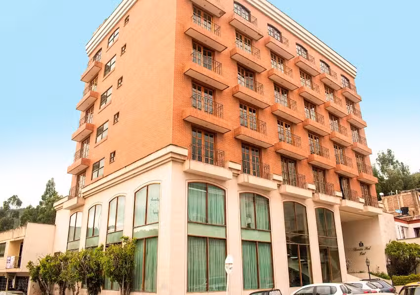 Hotel Dinast&iacute;a Real