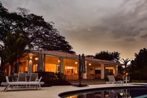 Hotel El Jard&iacute;n del Ed&eacute;n para tu Ni&ntilde;o Interior