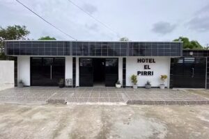 Hotel El Pirri