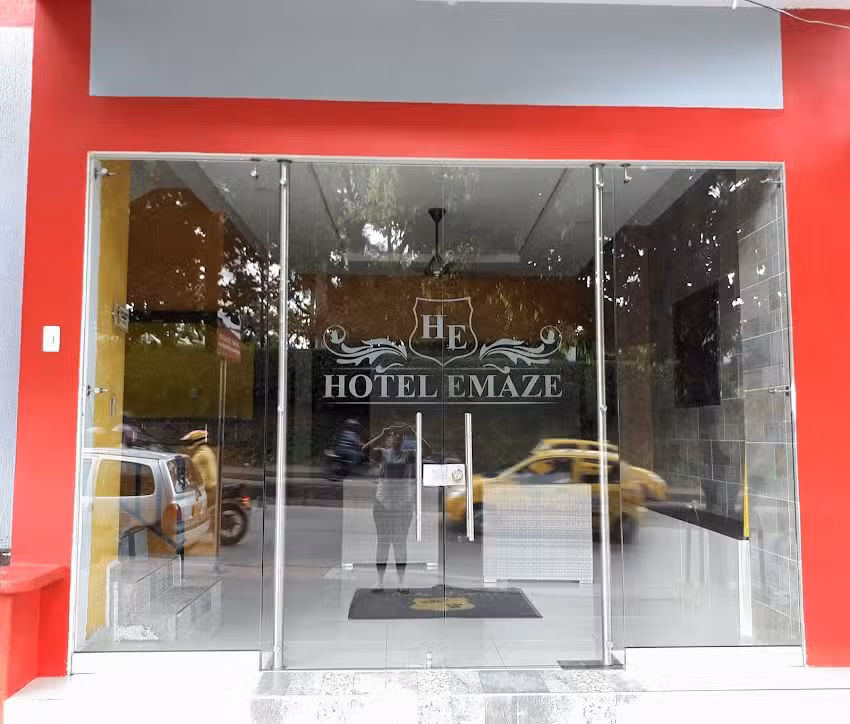Hotel Emaze
