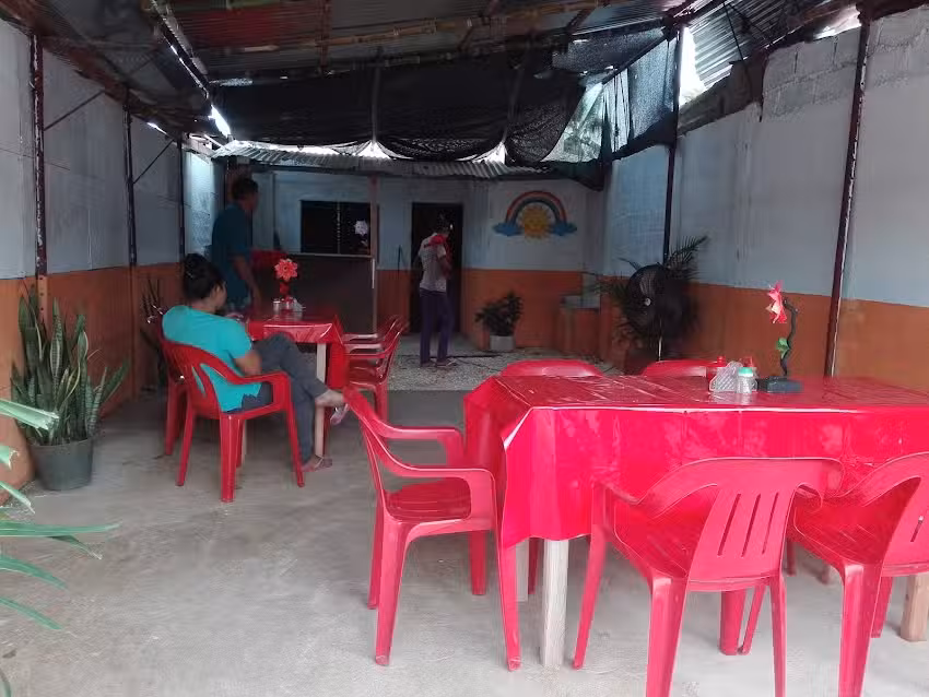 Hotel Ensue&ntilde;o