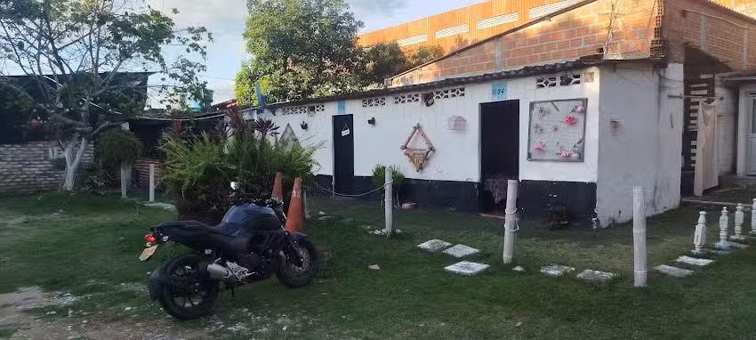 HOTEL esperame entre palmeras