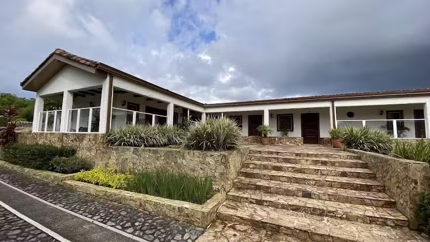 HOTEL ESTRELLA DEL MONTE