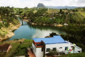 HOTEL FAMILIAR EL REMANSO DEL AGUA