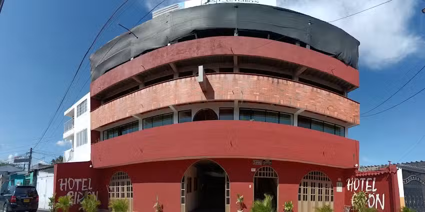 HOTEL GIRON