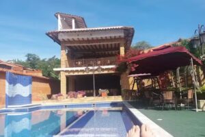 Hotel Hicasua y Centro de Convenciones