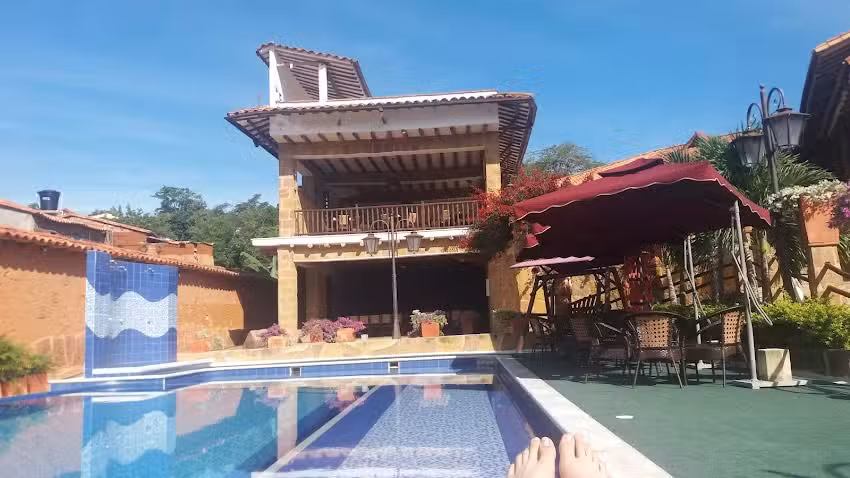 Hotel Hicasua y Centro de Convenciones