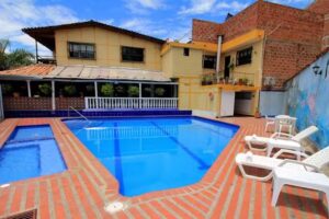 Hotel La Casa Amarela