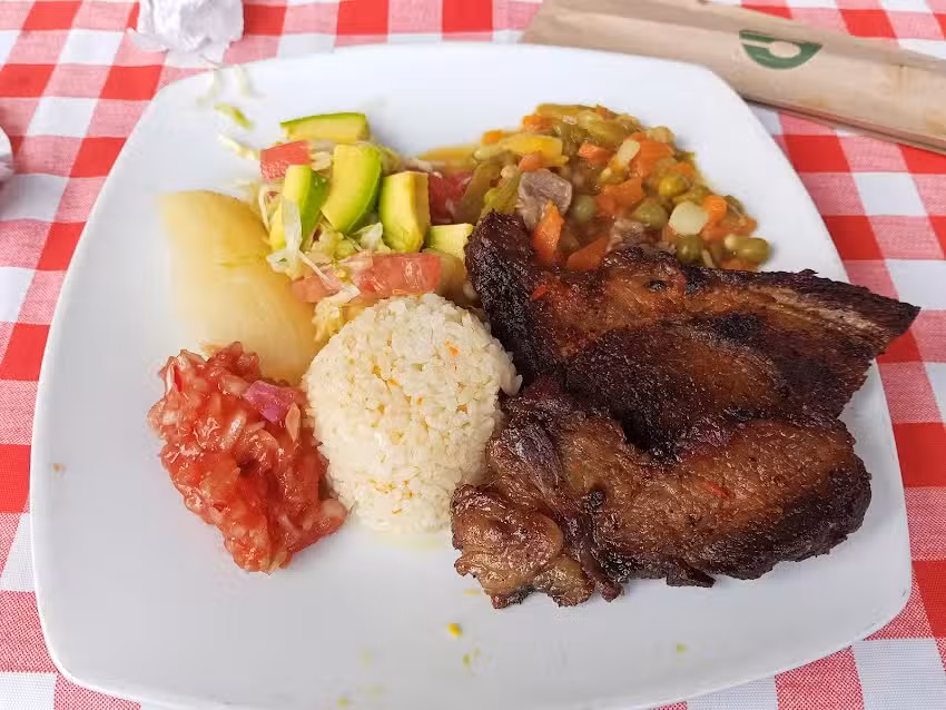 Hotel las Palmas cabuyaro