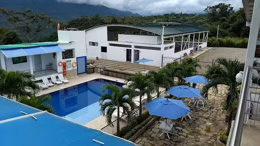 Hotel las Palmas Chinauta