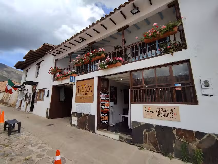 Hotel LAURELES de la Villa