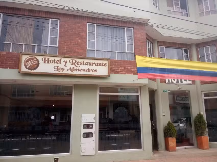 Hotel Los Almendros
