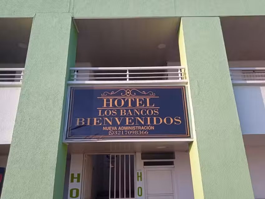 HOTEL LOS BANCOS