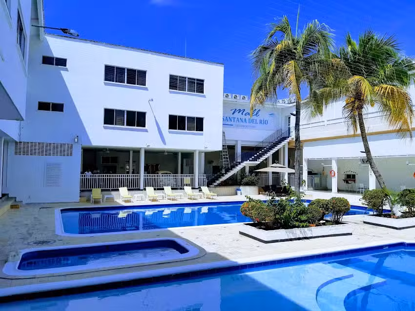 Hotel MALL Santana Del Rio