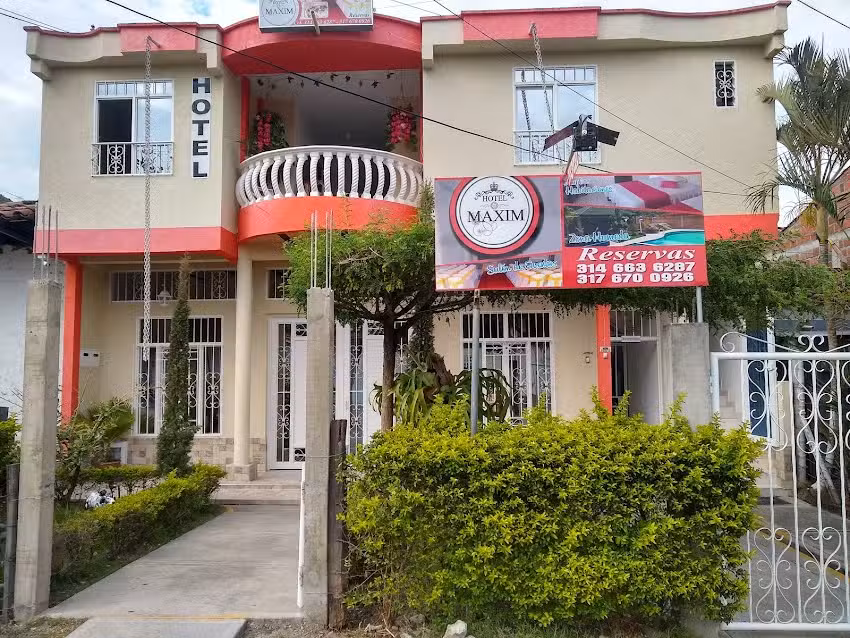 HOTEL MAXIM