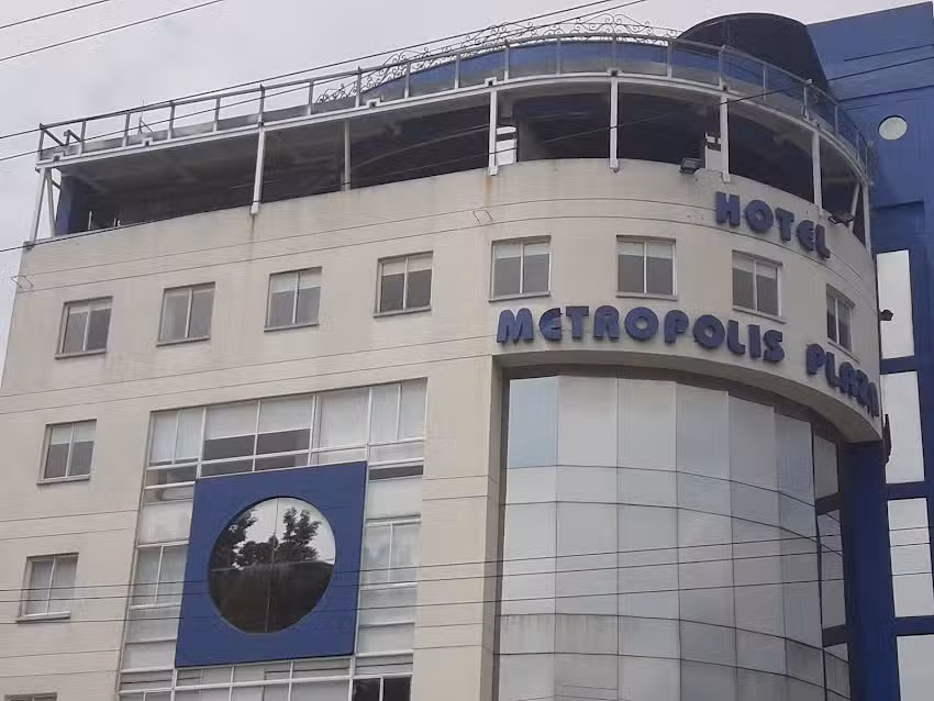 Hotel Metr&oacute;polis Plaza