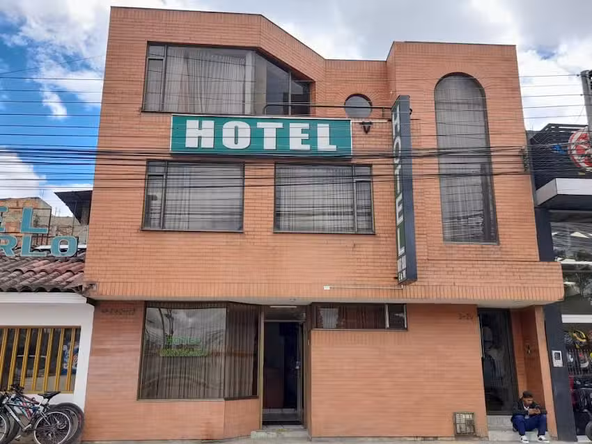 Hotel Monte carlo eym