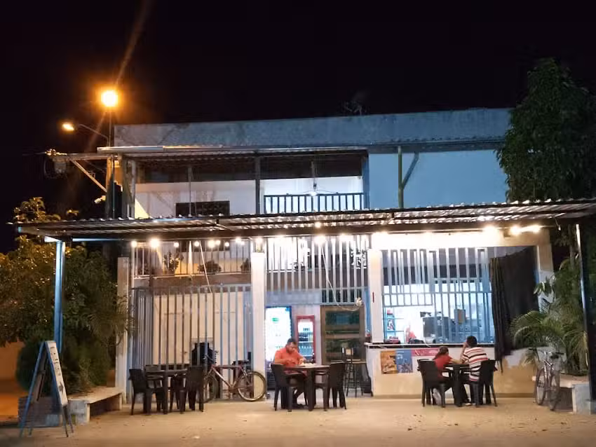 Hotel para&iacute;so de yondo