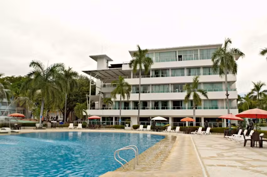 Hotel Paraiso Estudios