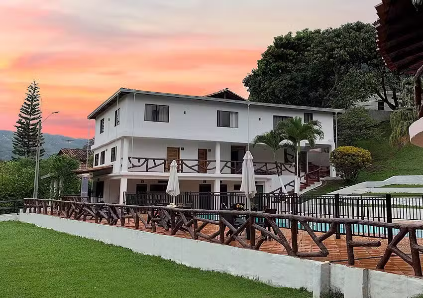 Hotel Para&iacute;so Sol