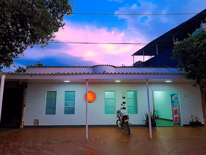 Hotel Plaza Rosu&aacute;