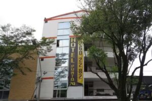 Hotel Punto 70
