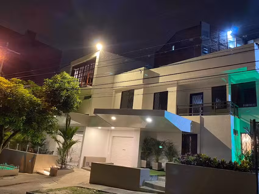 HOTEL RECOVERY HOUSE