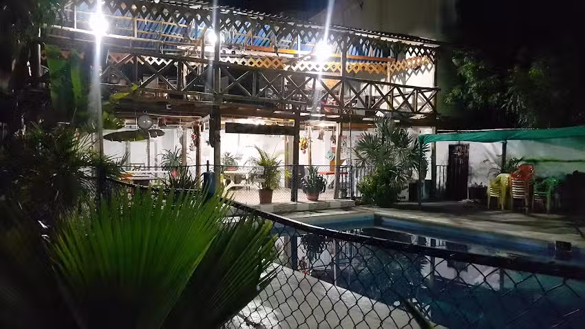 Hotel Restaurante Calaos