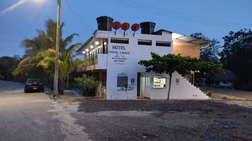 Hotel & restaurante puente del Carare