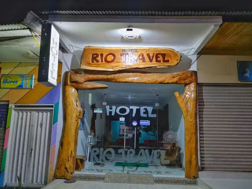 Hotel R&iacute;o Travel