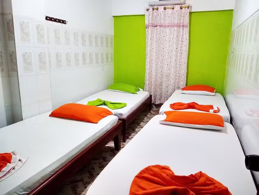 Hotel R&iacute;os de agua viva