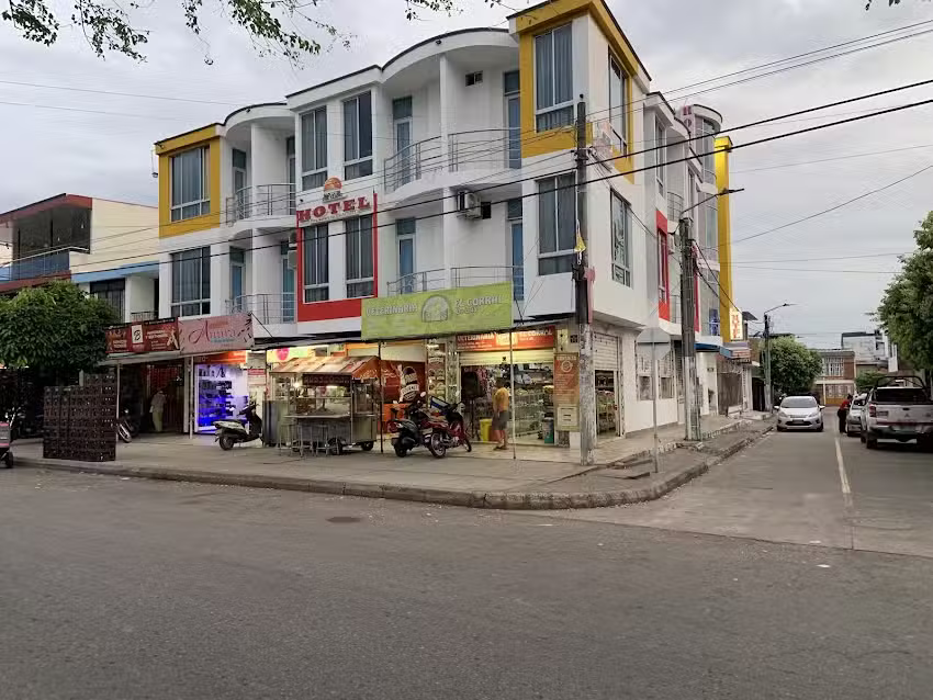 HOTEL SAN LUIS DEL LLANO