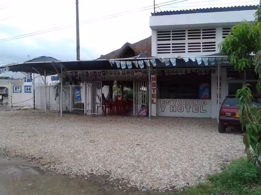 HOTEL SAN NICOL&Aacute;S SOBRE LA V&Iacute;A