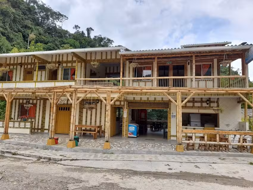 Hotel Santa Isabel Puente Linda