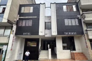 Hotel T&aacute;chiras