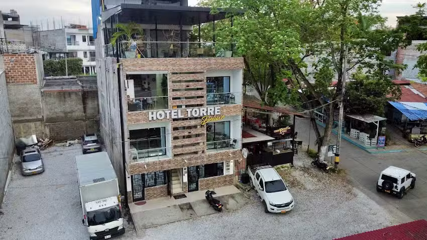 HOTEL TORRE DELUXE &rdquo; SANTORNI &ldquo;