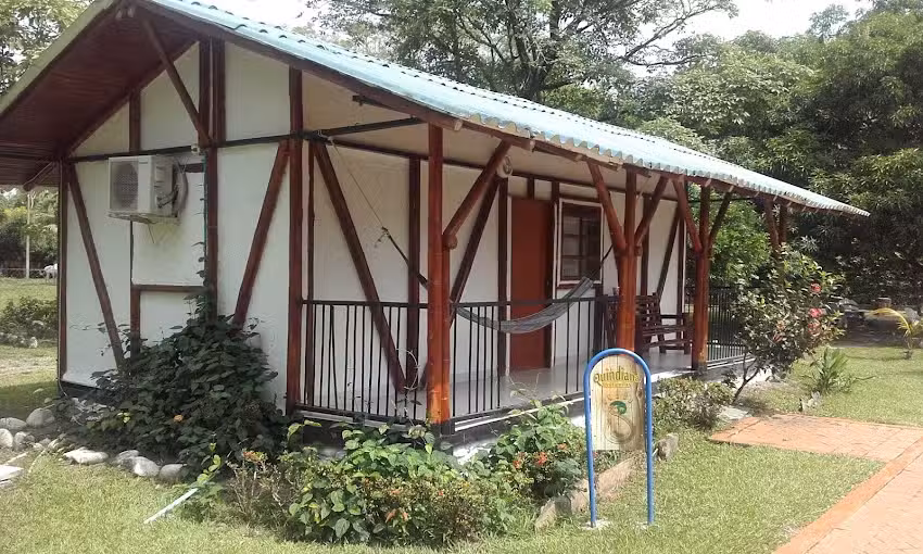 Hotel TPR Campestre Laguna Viva