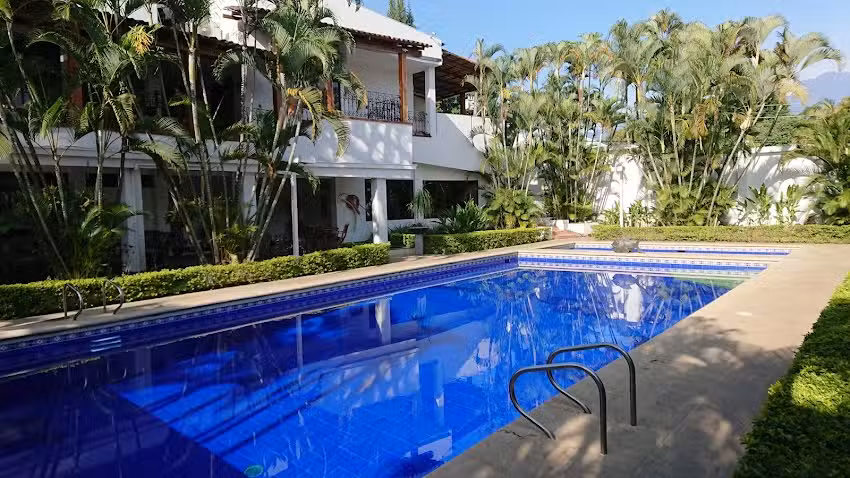 HOTEL VILLA CASUARINAS